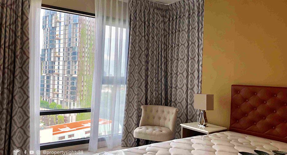 For rent 2 bedrooms condo in Khlong Toei, Bangkok