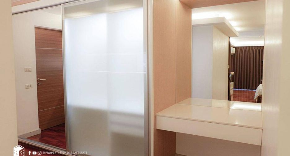 For rent 2 ベッドルーム condo in Watthana, Bangkok