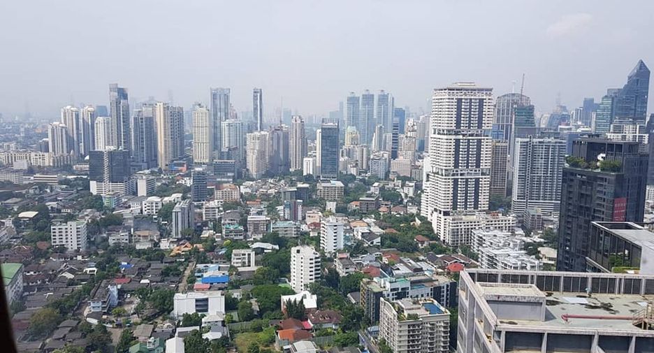 Condo en alquiler de 1 habitaciones en Khlong Toei, Bangkok