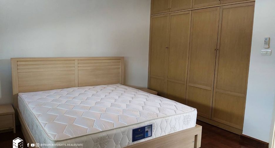 Condo en alquiler de 3 habitaciones en Watthana, Bangkok