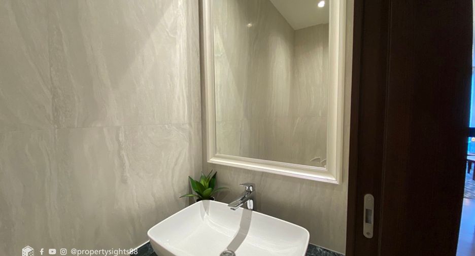 À louer 1 chambre condo à Watthana, Bangkok