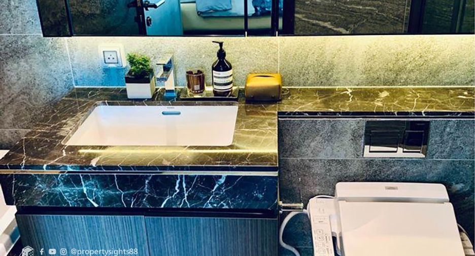For rent 1 bed condo in Khlong Toei, Bangkok