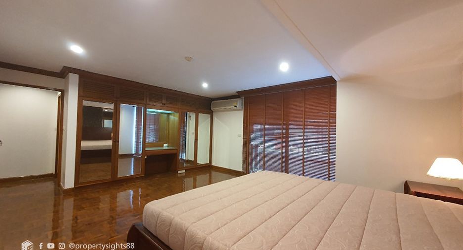 À louer 3 chambres condo à Watthana, Bangkok