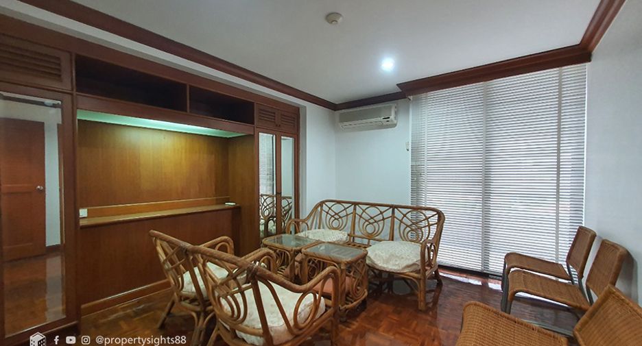 À louer 3 chambres condo à Watthana, Bangkok