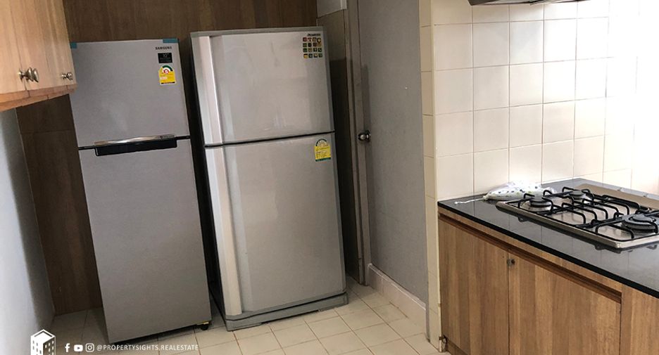 Wohnung zur Miete mit 3 Zimmer in Khlong Toei, Bangkok