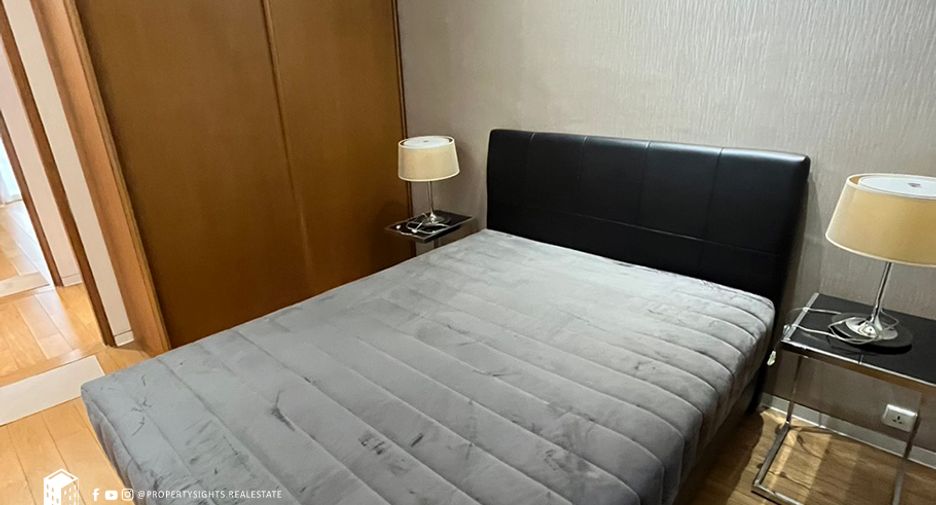 For rent 3 bedrooms condo in Sathon, Bangkok
