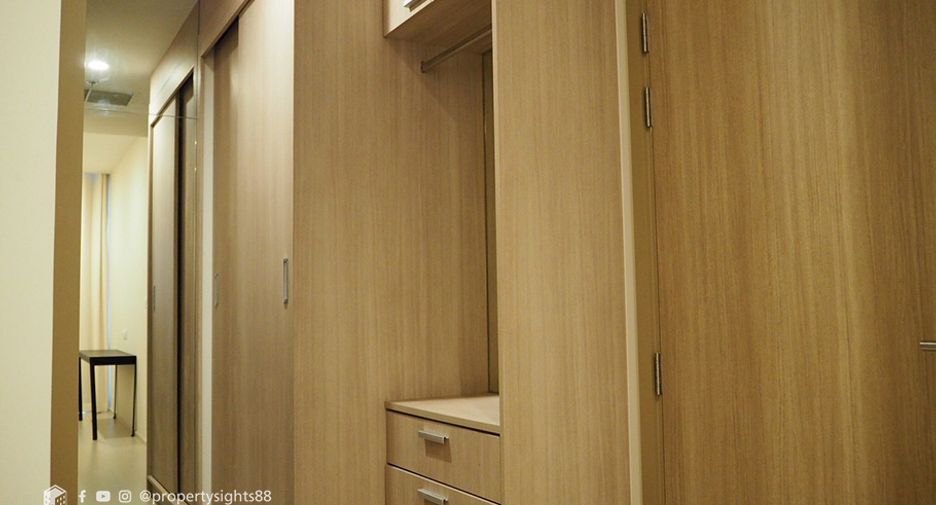 For rent 1 bed condo in Pathum Wan, Bangkok