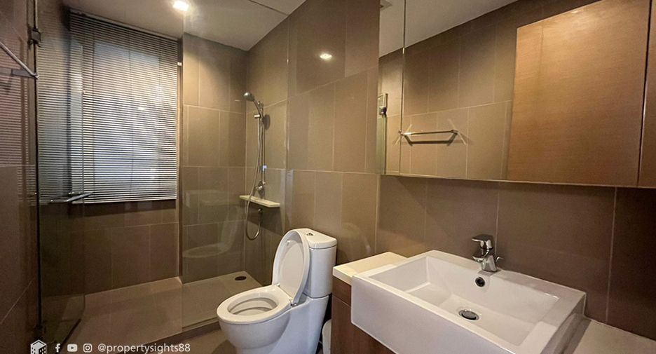 For sale 2 bedrooms condo in Pathum Wan, Bangkok