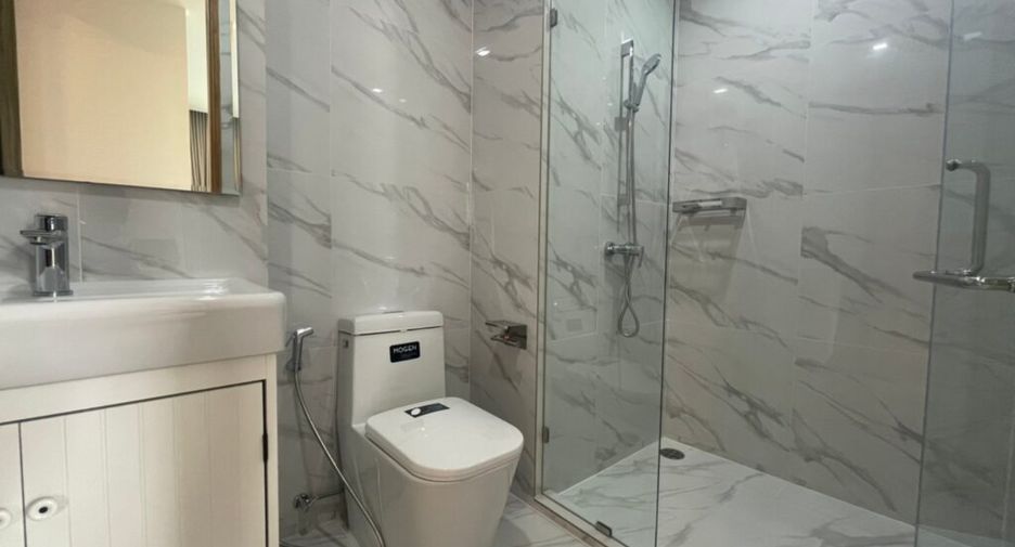 For rent 1 bed condo in Pathum Wan, Bangkok