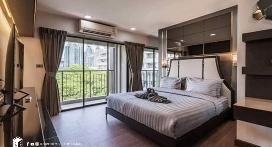 For sale 2 bedrooms condo in Watthana, Bangkok