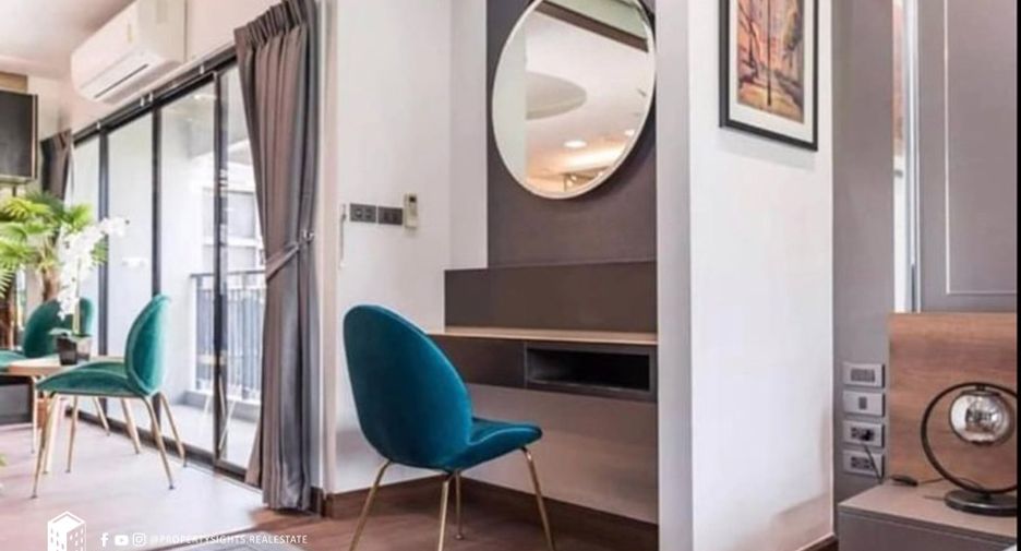 For sale 2 bedrooms condo in Watthana, Bangkok