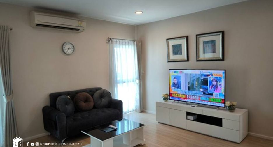 For rent 3 bedrooms condo in Watthana, Bangkok