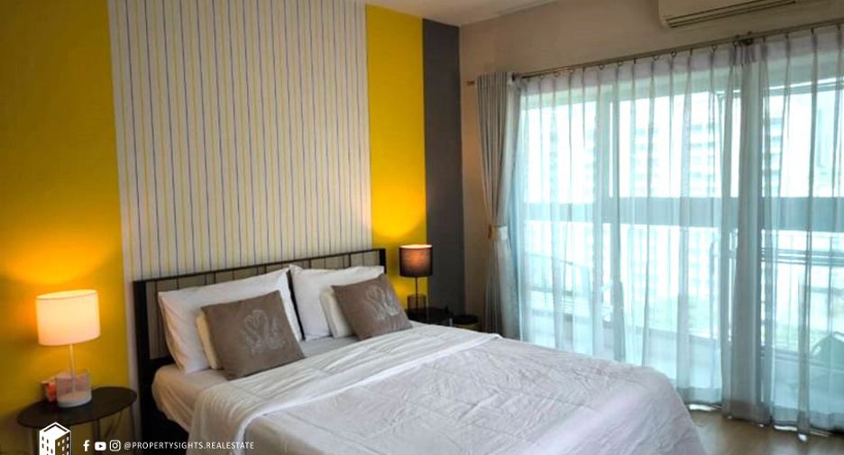 For rent 3 bedrooms condo in Watthana, Bangkok