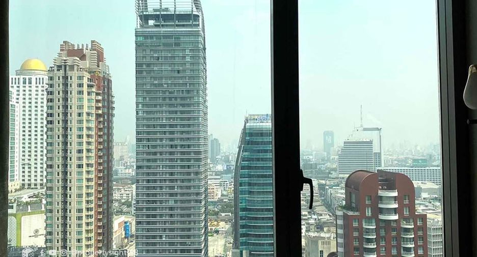 Wohnung zur Miete mit 2 Zimmer in Pathum Wan, Bangkok