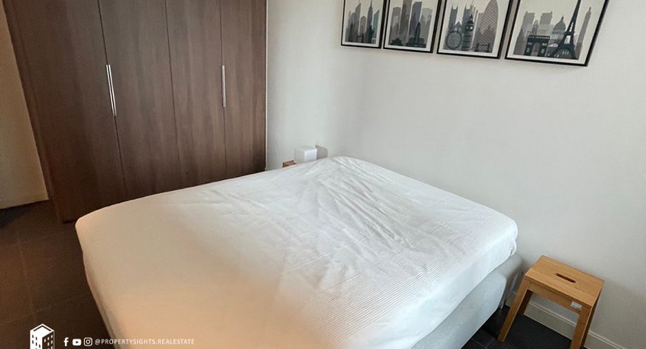For rent 2 bedrooms condo in Pathum Wan, Bangkok