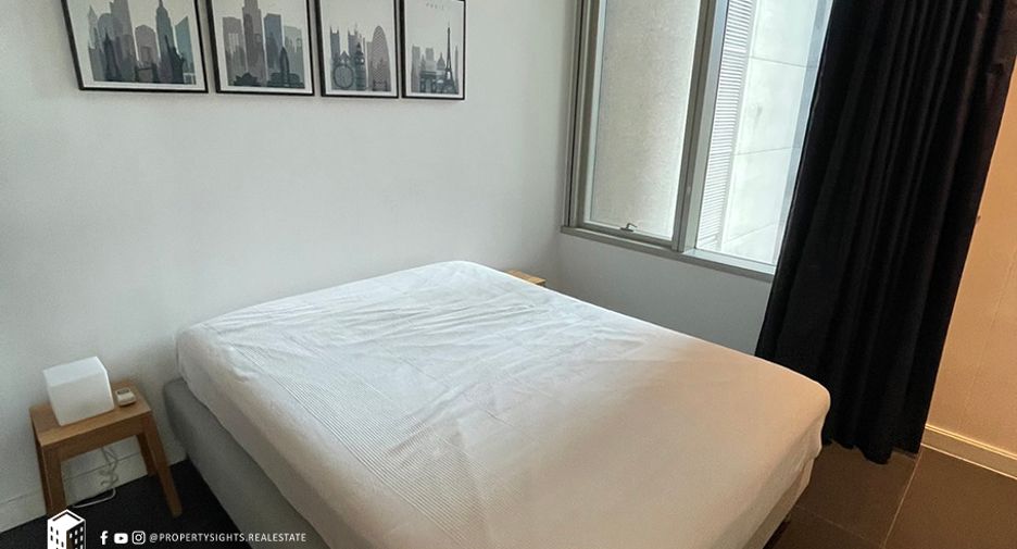 For rent 2 bedrooms condo in Pathum Wan, Bangkok