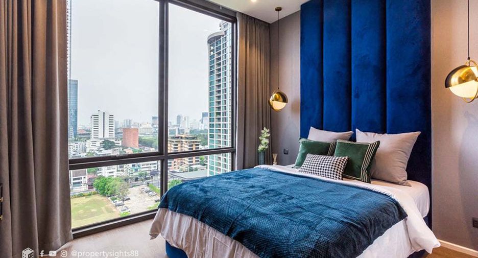 À louer 2 chambres condo à Pathum Wan, Bangkok