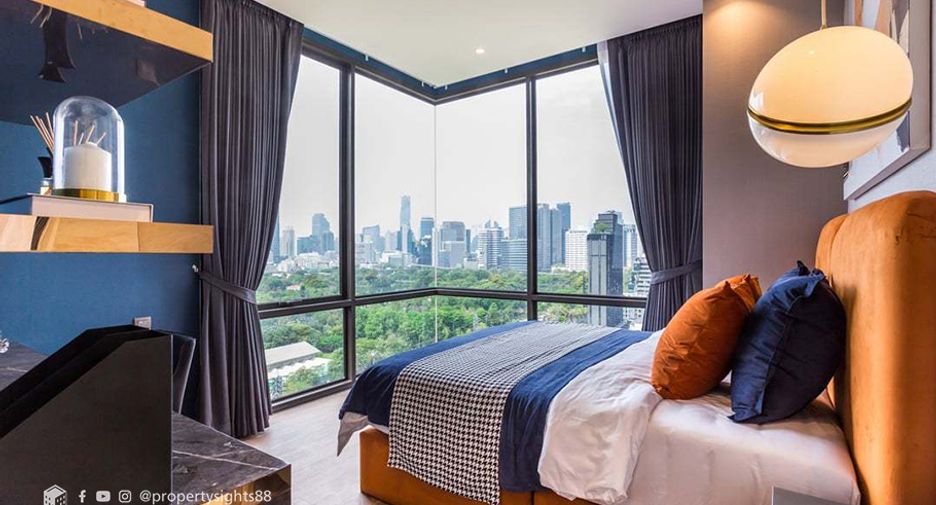 À louer 2 chambres condo à Pathum Wan, Bangkok