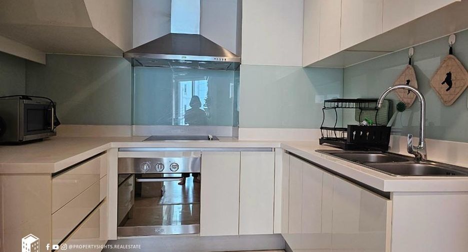 Condo en alquiler de 2 habitaciones en Pathum Wan, Bangkok