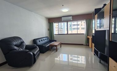 For rent 2 bedrooms condo in Pathum Wan, Bangkok