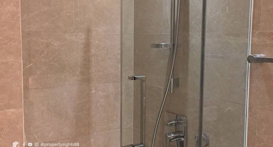 Wohnung zur Miete mit 2 Zimmer in Pathum Wan, Bangkok