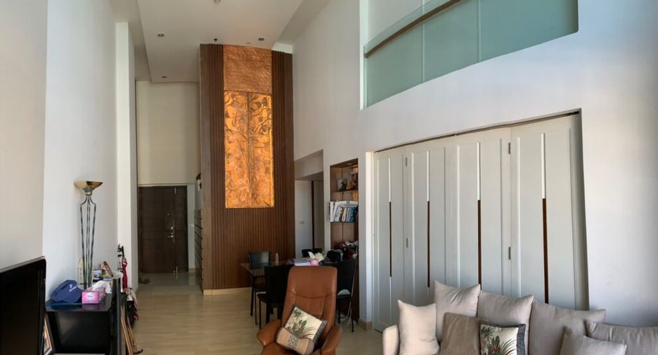 Condo en alquiler de 2 habitaciones en Pathum Wan, Bangkok