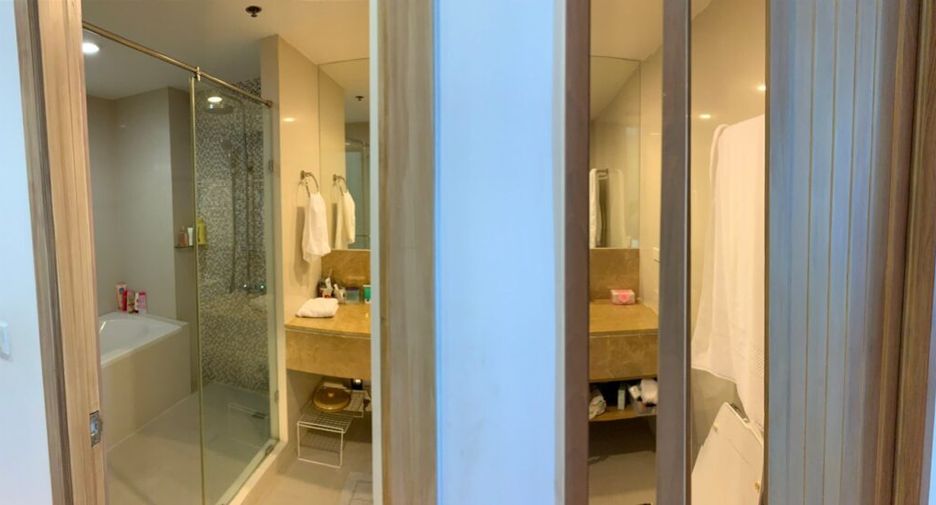 Condo en alquiler de 2 habitaciones en Pathum Wan, Bangkok
