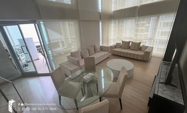 Condo en alquiler de 2 habitaciones en Pathum Wan, Bangkok