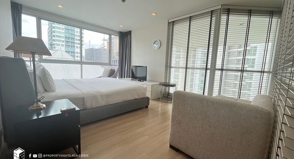 For rent 2 bedrooms condo in Pathum Wan, Bangkok