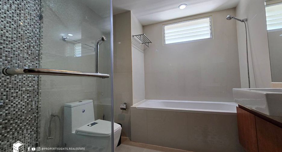 Condo en alquiler de 2 habitaciones en Pathum Wan, Bangkok
