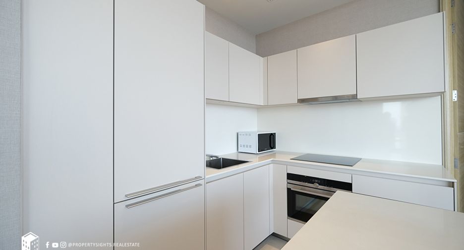 Wohnung zur Miete mit 2 Zimmer in Pathum Wan, Bangkok