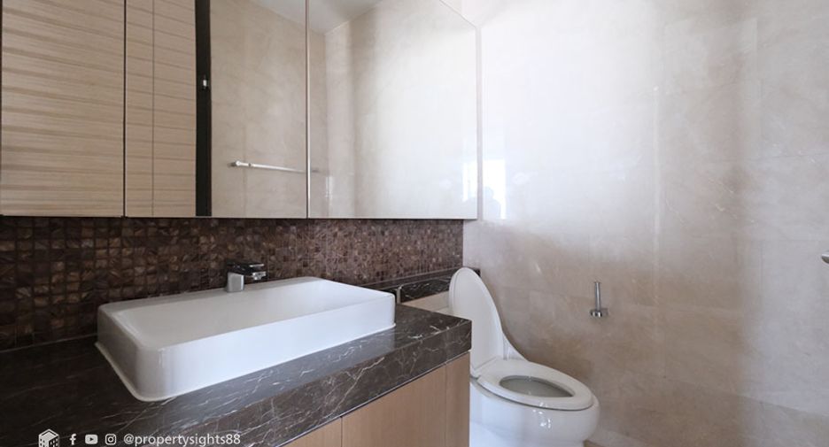 Wohnung zur Miete mit 2 Zimmer in Pathum Wan, Bangkok