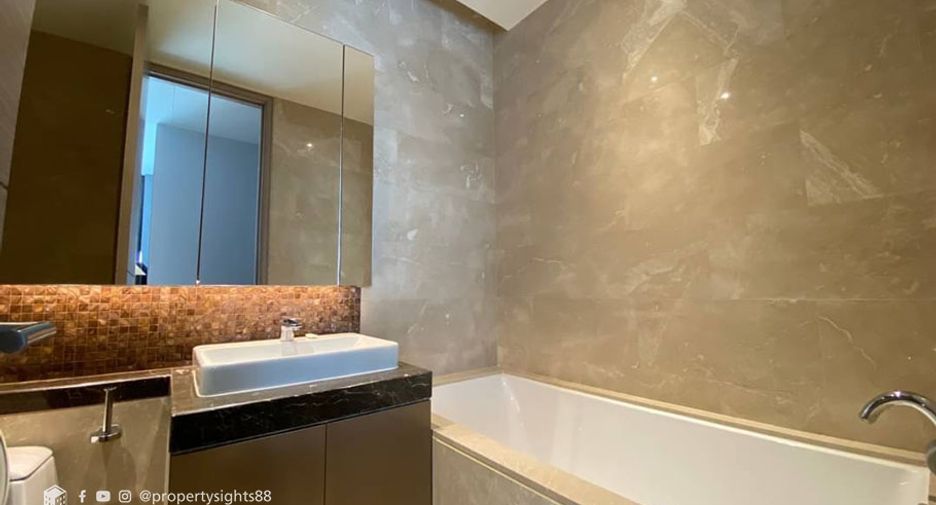 Wohnung zur Miete mit 2 Zimmer in Pathum Wan, Bangkok