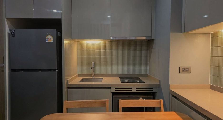 Condo en alquiler de 1 habitaciones en Bang Rak, Bangkok