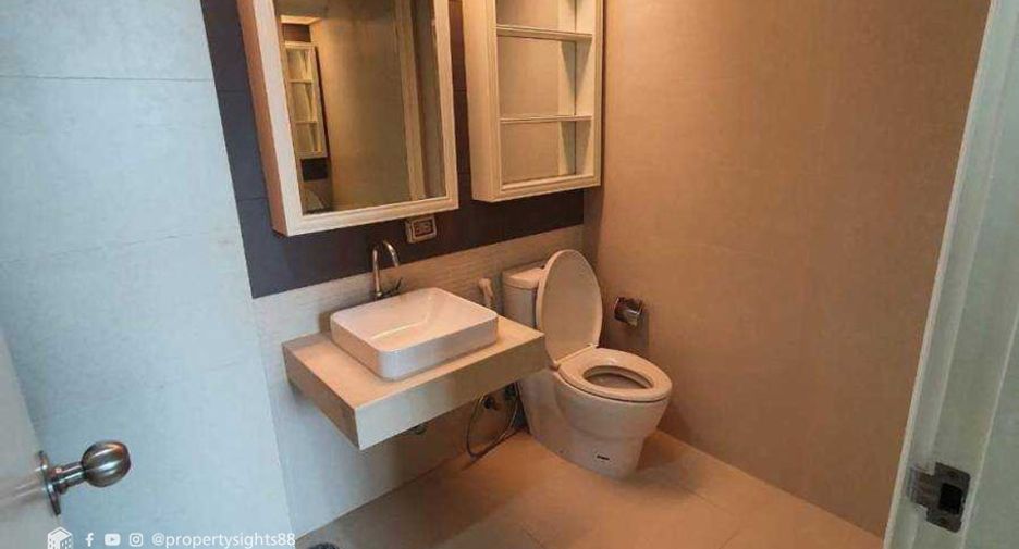 For rent 2 ベッドルーム condo in Sathon, Bangkok