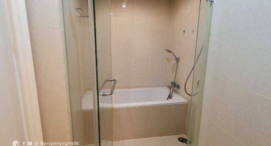For rent 2 ベッドルーム condo in Sathon, Bangkok