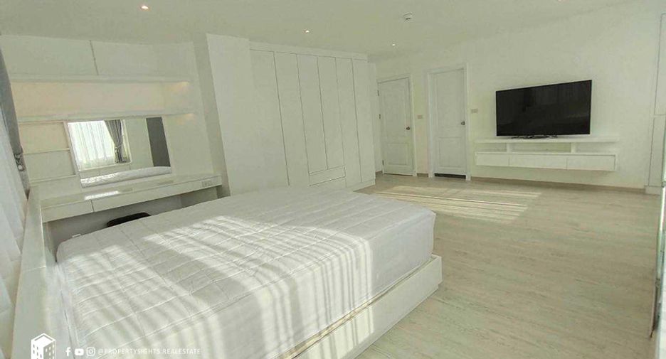 Wohnung zur Miete mit 2 Zimmer in Bang Rak, Bangkok