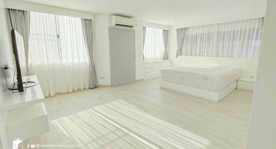 Wohnung zur Miete mit 2 Zimmer in Bang Rak, Bangkok