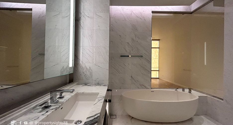 For sale 2 bedrooms condo in Bang Kho Laem, Bangkok