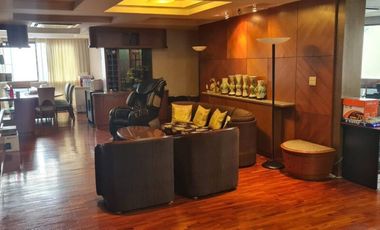 Condo en venta de 3 habitaciones en Khlong Toei, Bangkok