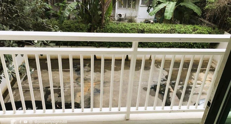 For sale 2 bedrooms condo in Khlong Toei, Bangkok