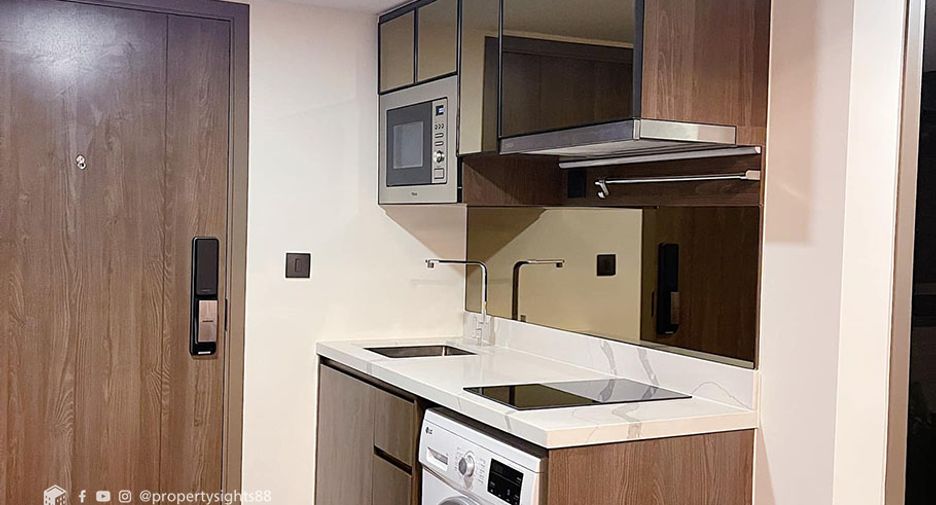 Wohnung zur Miete mit 2 Zimmer in Watthana, Bangkok