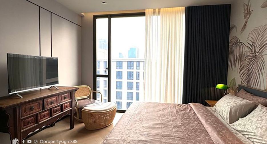 For rent 2 bedrooms condo in Watthana, Bangkok