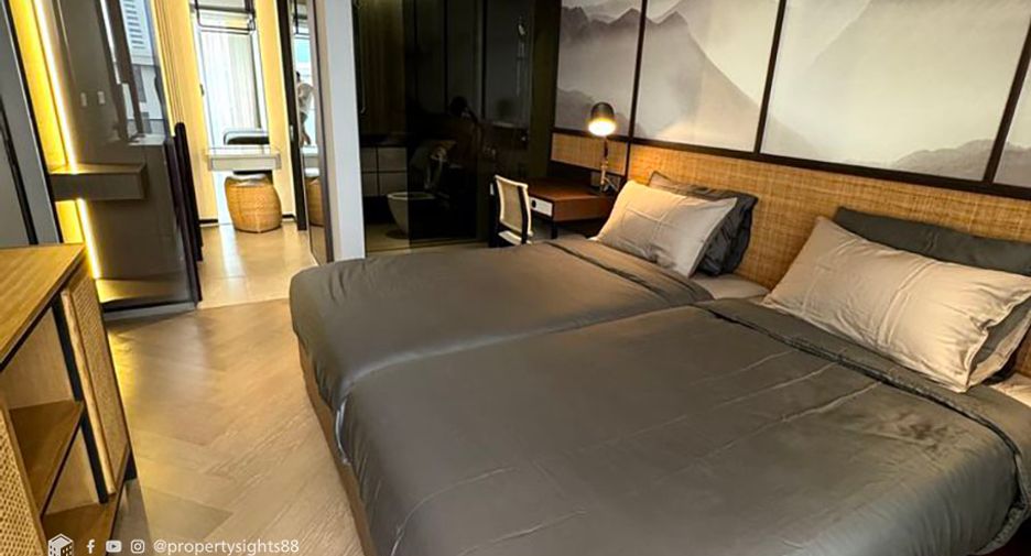For rent 2 bedrooms condo in Watthana, Bangkok