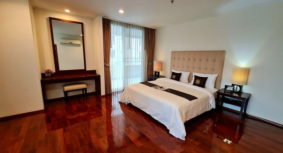 Wohnung zur Miete mit 3 Zimmer in Watthana, Bangkok