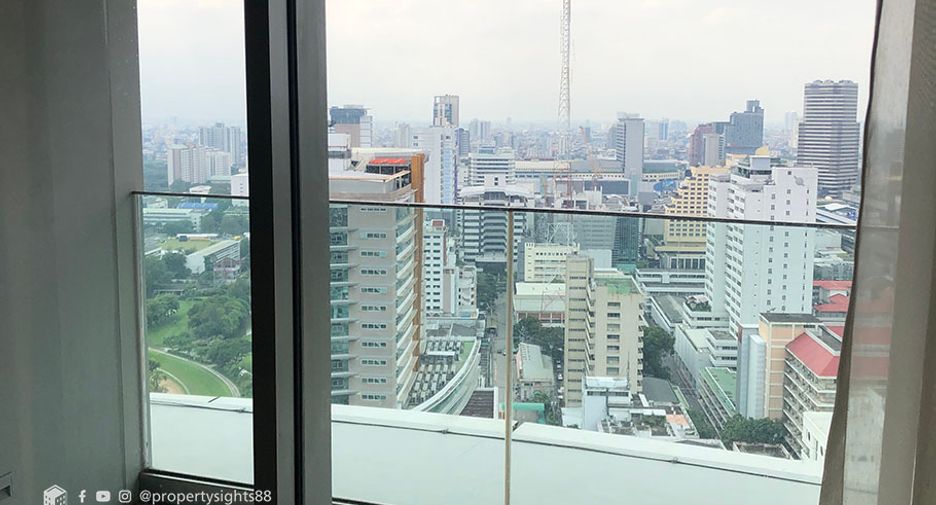 Wohnung zur Miete mit 2 Zimmer in Pathum Wan, Bangkok