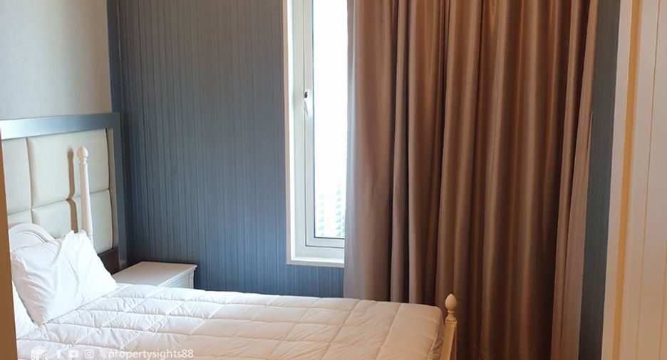 À louer 2 chambres condo à Pathum Wan, Bangkok