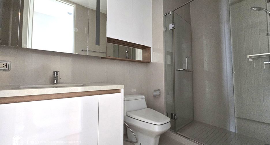 Wohnung zur Miete mit 2 Zimmer in Pathum Wan, Bangkok