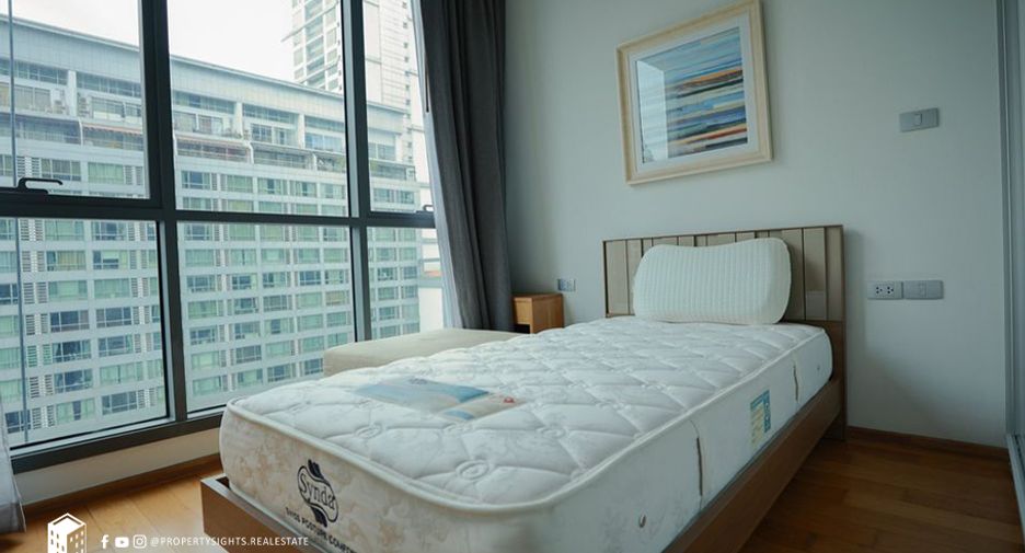 For rent 3 ベッドルーム condo in Khlong Toei, Bangkok
