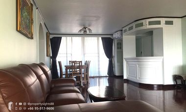 For rent 3 bedrooms condo in Khlong Toei, Bangkok
